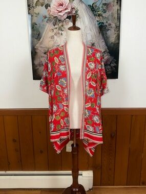 Super Cute LOFT Border Floral Kimono